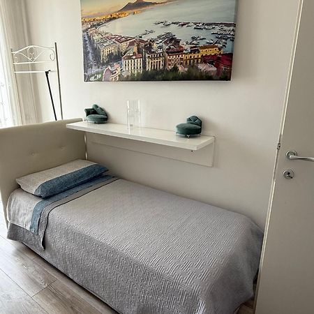 Panoramic Apartment Napoli Bagian luar foto